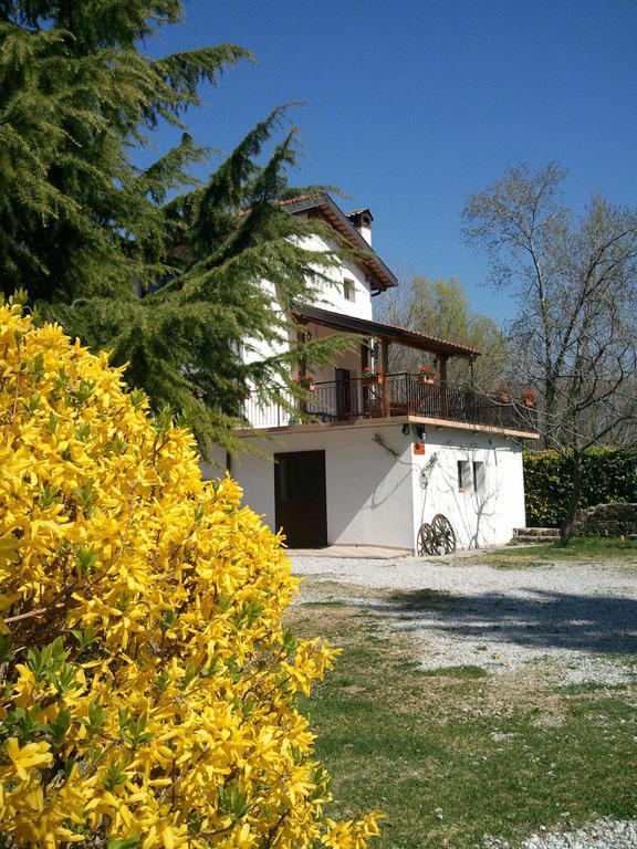 Al Campo Di Sotto Bed & Breakfast Buia Eksteriør bilde