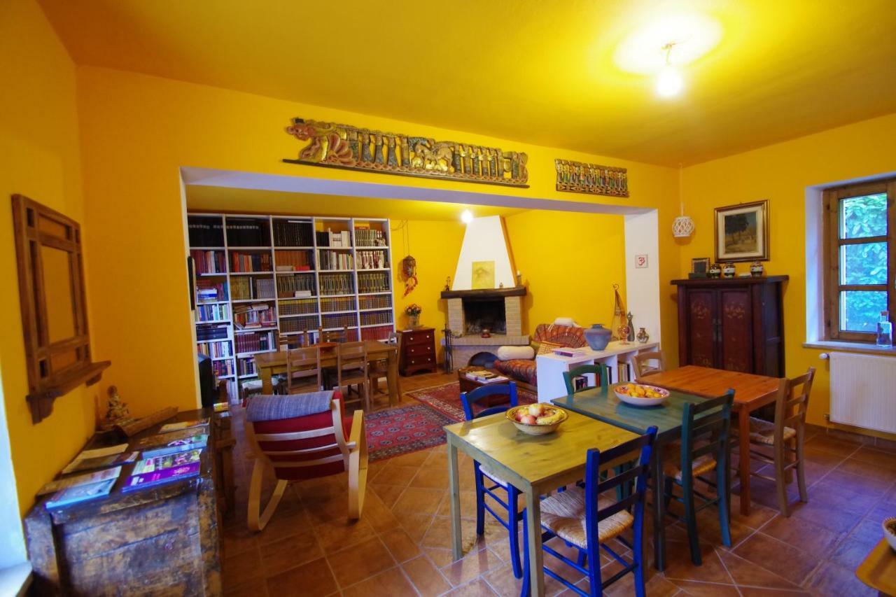 Al Campo Di Sotto Bed & Breakfast Buia Eksteriør bilde